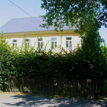 Idyllische Ferienwohnung In An Der Mulde Apartamento *